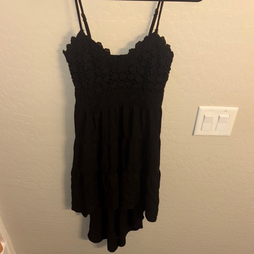 Black Lace Sleeveless Dress